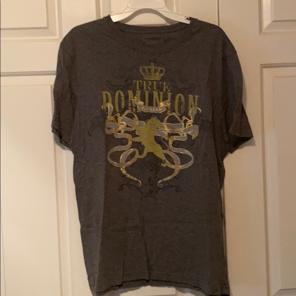 Express True Dominion graphic t shirt